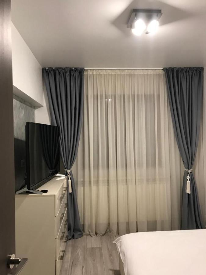 Elegant & Silver Luxury Apartament Крайова Екстериор снимка